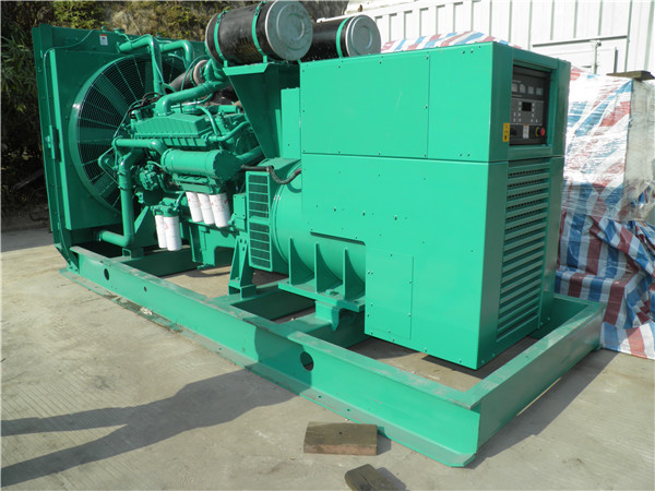 白山发电车出租-柴油发电机散热器怎样散热
