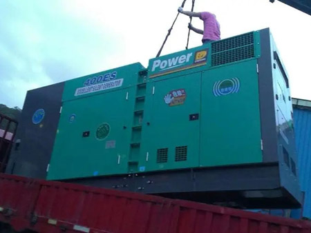 白山柴油发电机组转速不稳定时，如何对发动机进行维护？