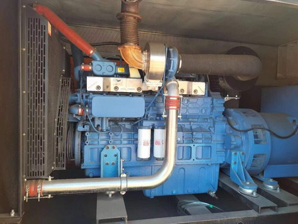 白山柴油发电机组一般有几种电压输出？