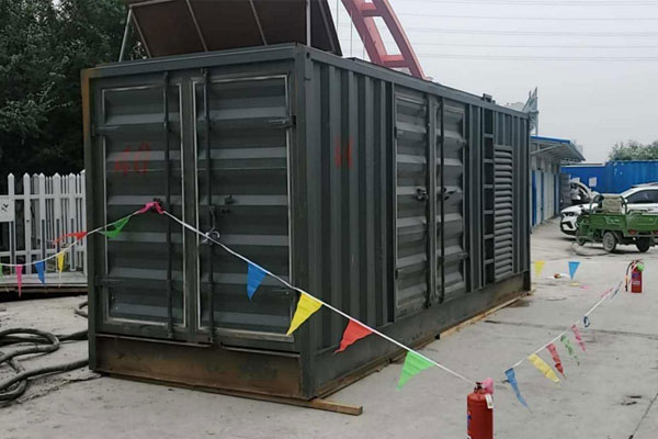 白山发电机租赁空气滤清器多久更换一次？