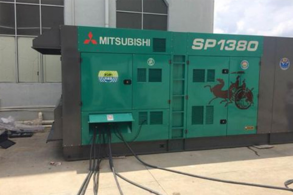 白山为什么有些柴油发电机组的输出电压可以调节？