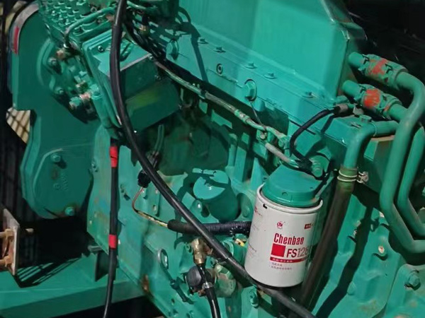 白山如何确定新的发电机组控制系统是否与原系统兼容？