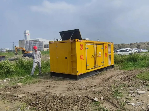 白山冬季低温环境下，发电机组启动电瓶的容量需求是否会增加？